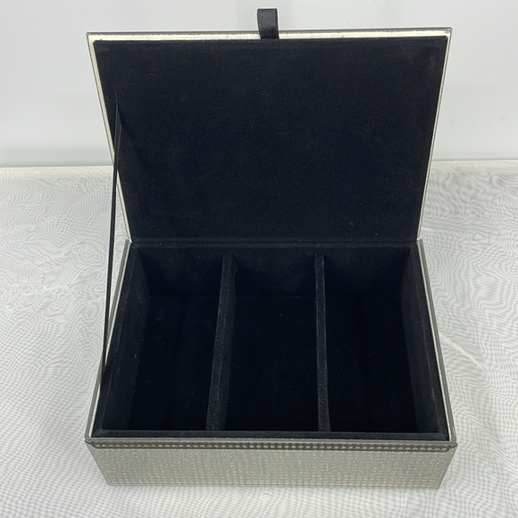 TAHARI mirrored dotted sparkly jewelry box - Picture 5 of 6